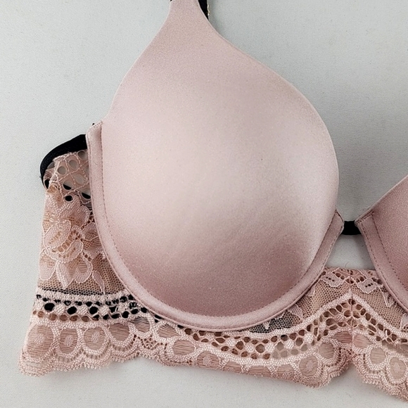 ⭐️2/ $40⭐️ La SENZA So Free Underwire Light Pink Lace Black Trim Padded Sz 34B - Picture 8 of 15